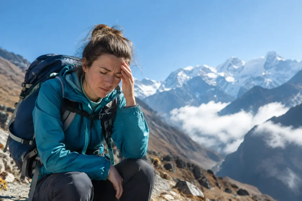 What Causes Altitude Headache on a Trek?